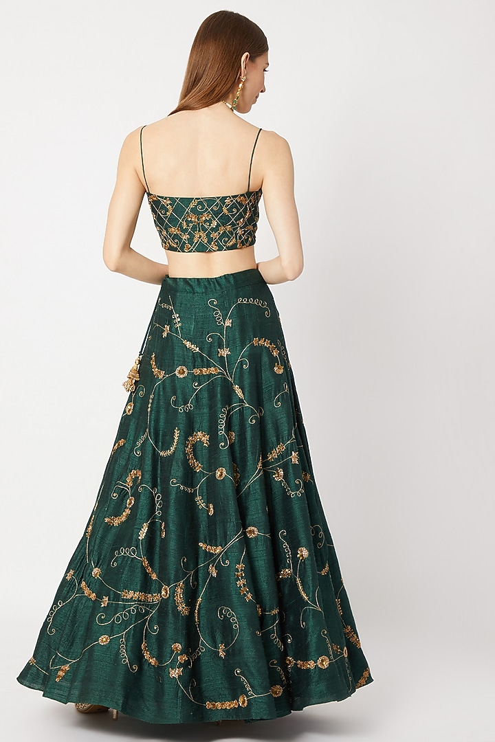 Emerald Green Embroidered Wedding Lehenga Set With Peach Dupatta by Sumayah at Pernia's Pop Up Shop