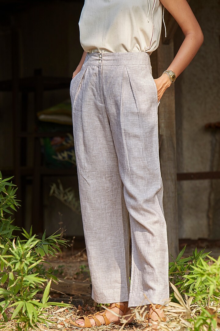 Beige & White Houndstooth Pants by The Summer House at Pernia's Pop Up Shop