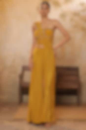 Golden Yellow Crepe Sequins Embroidered Wedding Saree Set by Sunanta Madaan at Pernia's Pop Up Shop