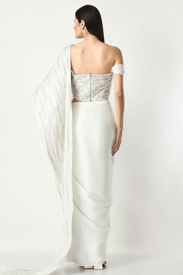 White Wrinkled Chiffon Swirl Draped Wedding Saree Set by Sunanta Madaan at Pernia's Pop Up Shop
