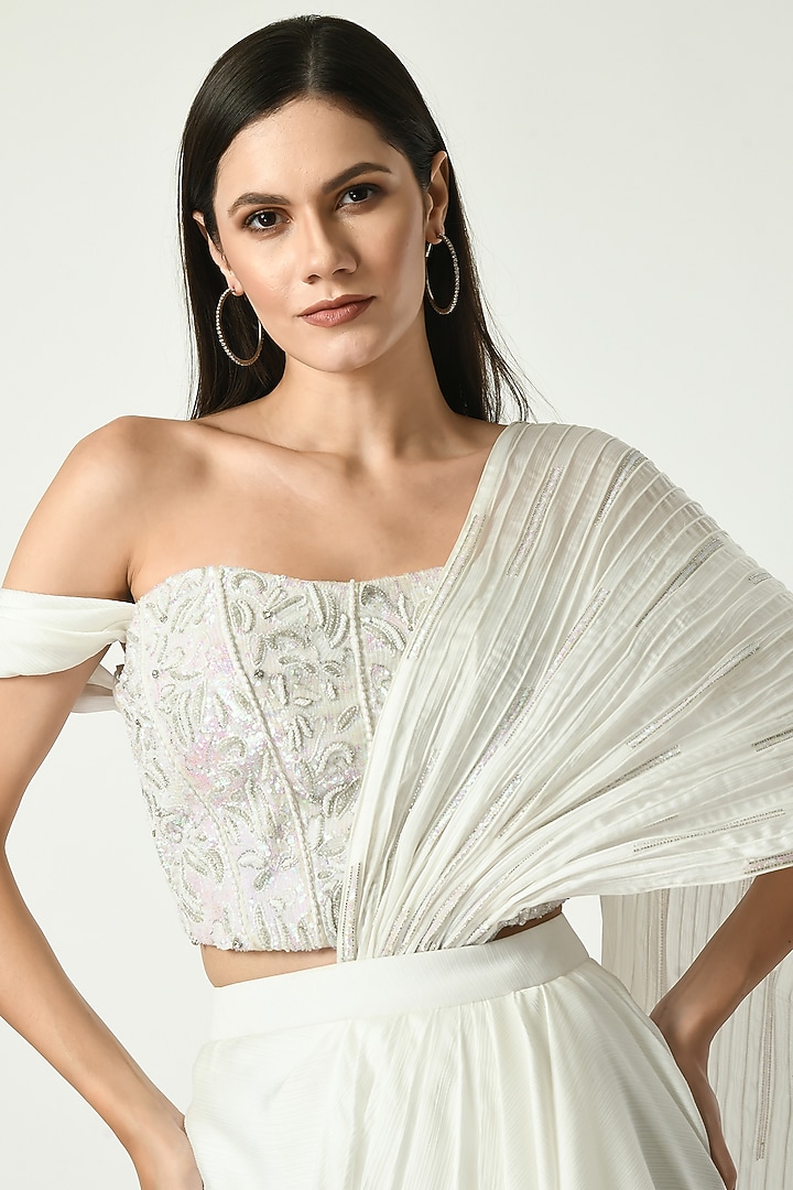 White Wrinkled Chiffon Swirl Draped Wedding Saree Set by Sunanta Madaan at Pernia's Pop Up Shop
