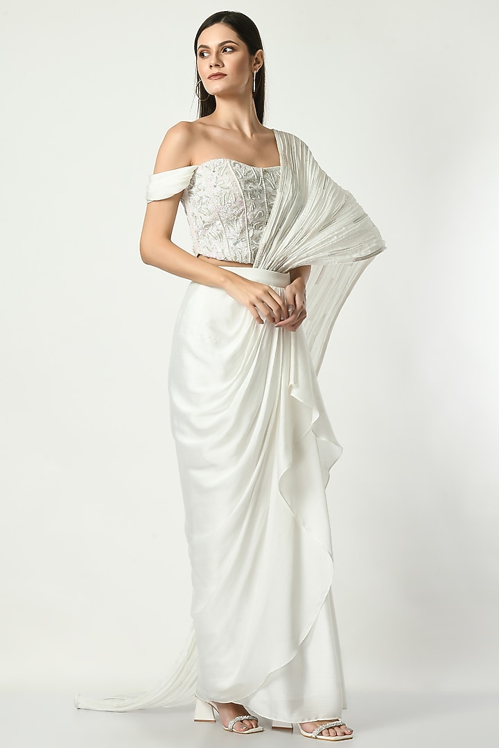 White Wrinkled Chiffon Swirl Draped Wedding Saree Set by Sunanta Madaan at Pernia's Pop Up Shop