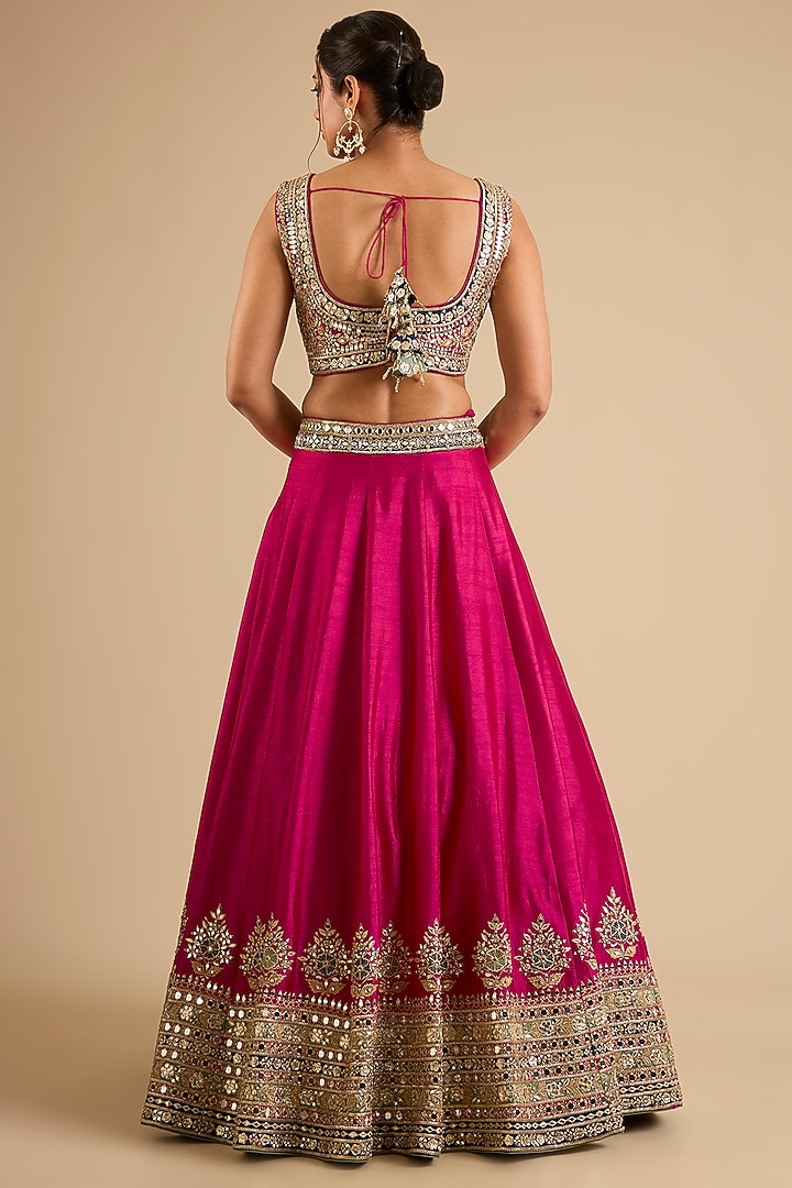 Pink Slub Mirror Work Wedding Lehenga Set by Suhino at Pernia's Pop Up Shop