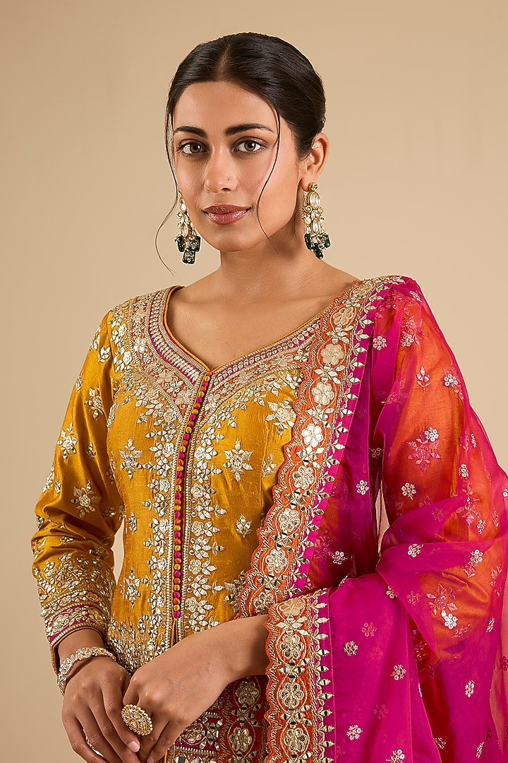 Yellow Slub Mirror Work Wedding Lehenga Set by Suhino at Pernia's Pop Up Shop