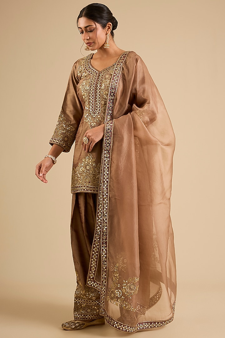Bronze Slub Mirror Work Kurta Set by Suhino at Pernia's Pop Up Shop