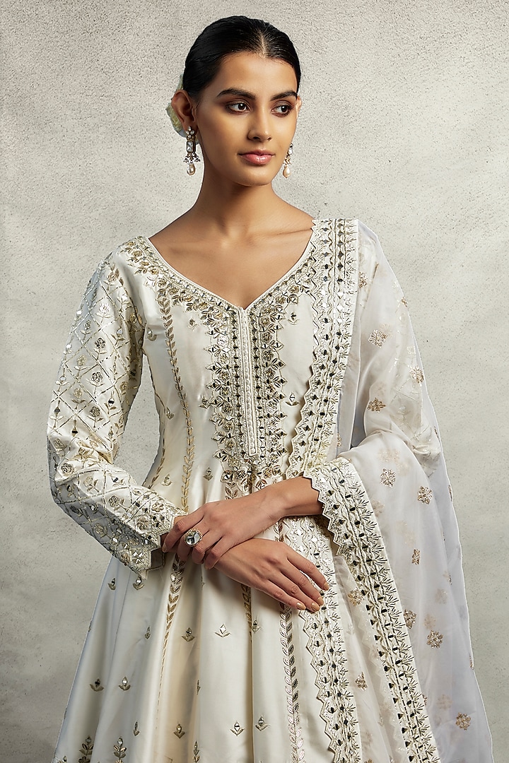 White Slub Silk Mirror Embroidered Wedding Anarkali Set by Suhino at Pernia's Pop Up Shop