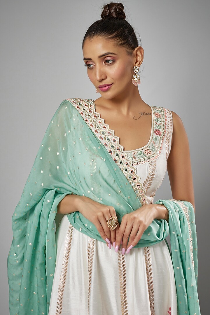 White Slub Silk Embroidered Wedding Anarkali Set by Suhino at Pernia's Pop Up Shop