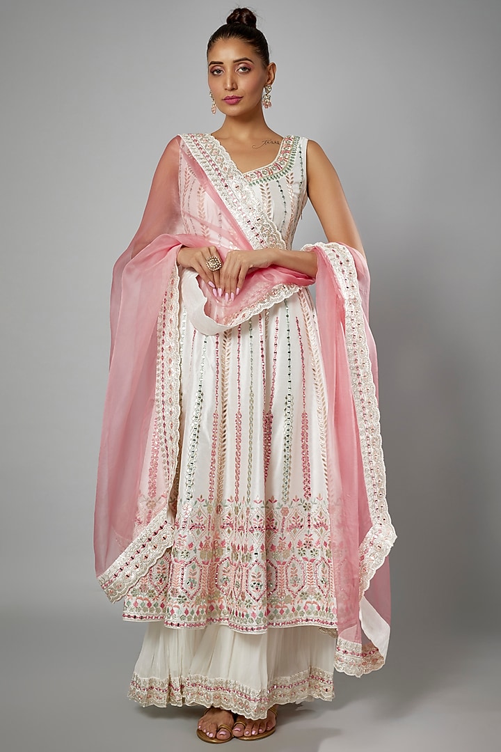 White Slub Silk Embroidered Wedding Anarkali Set by Suhino at Pernia's Pop Up Shop