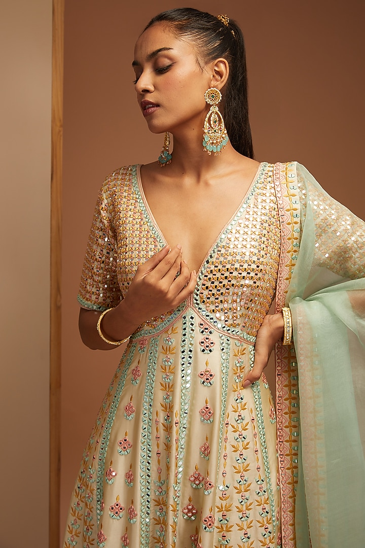 Off-White Taffeta Silk Embroidered Wedding Anarkali Set by Suhino at Pernia's Pop Up Shop