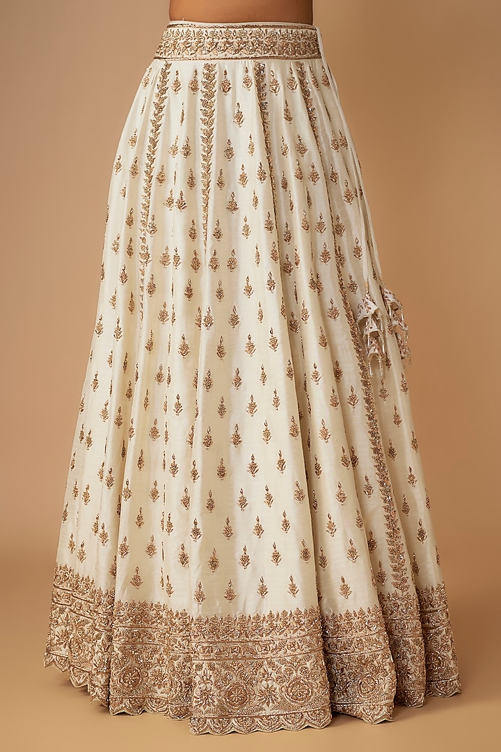 White Slub Silk Pearls & Zardosi Embroidered Bridal Lehenga Set by Suhino at Pernia's Pop Up Shop