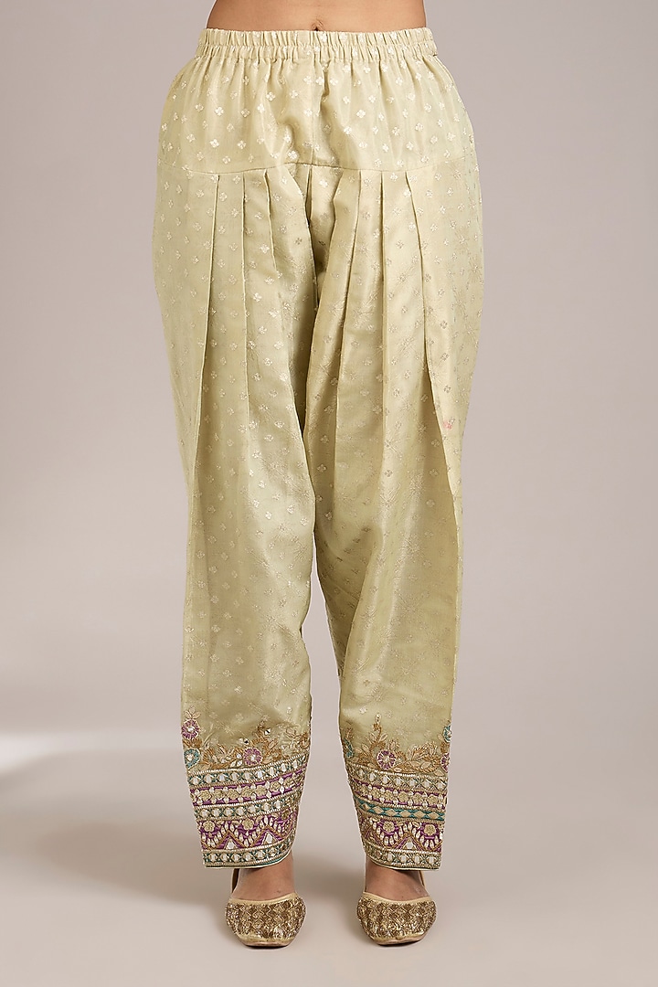 Ivory Tissue Mirror & Patchwork Embroidered Kurta Set by Suhino at Pernia's Pop Up Shop