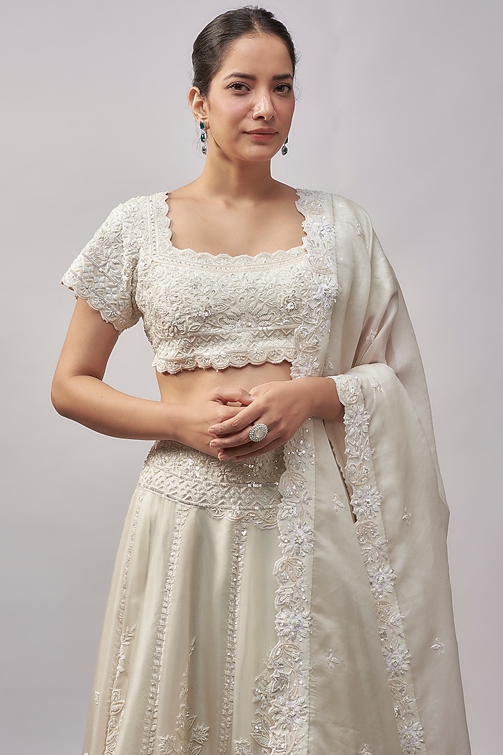 White Organza Resham & Pearl Embroidered Bridal Lehenga Set by Suhino at Pernia's Pop Up Shop