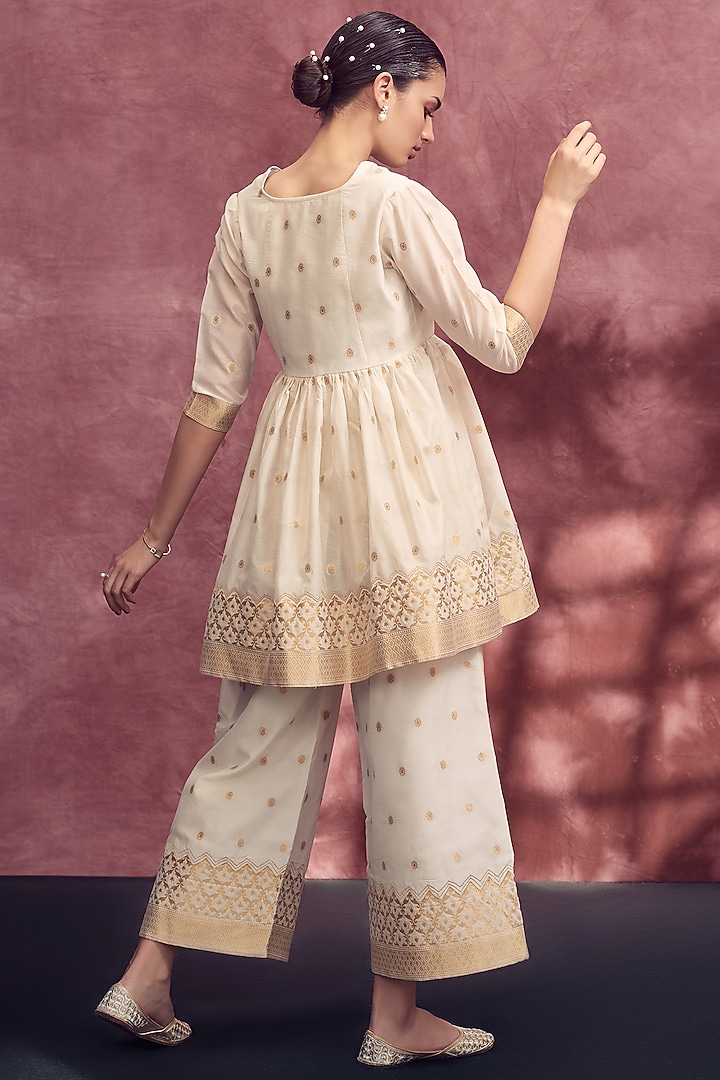 Off-White Banarasi Jacket Set by Suhino at Pernia's Pop Up Shop