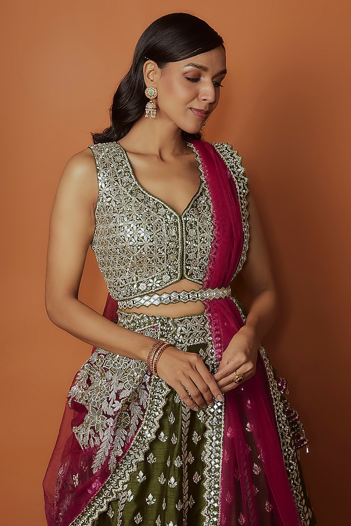 Green Slub Silk Mirror Embroidered Wedding Lehenga Set by Suhino at Pernia's Pop Up Shop