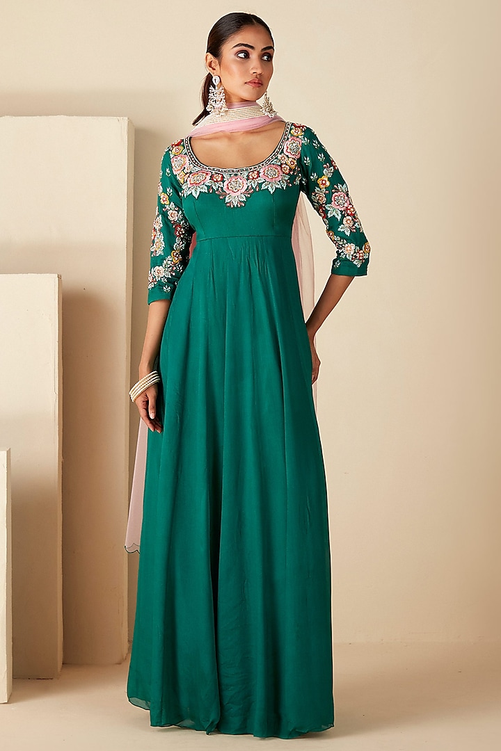 Green Georgette Crepe & Net Thread Work Anarkali Set by Suruchi Parakh at Pernia's Pop Up Shop