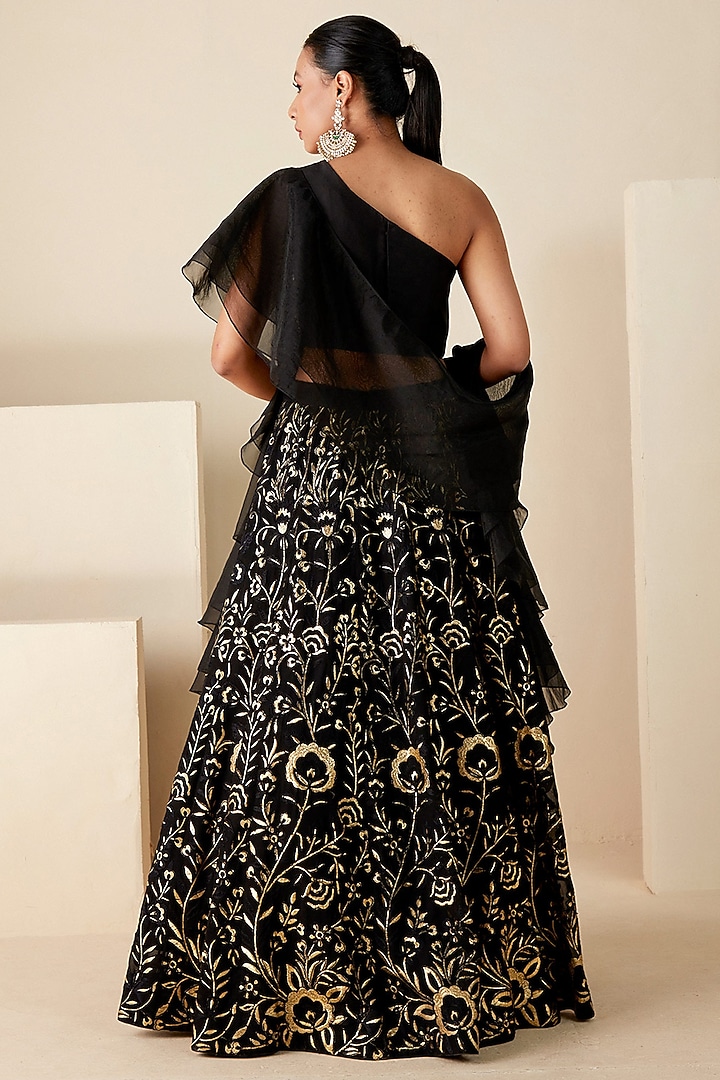 Black Organza & Georgette Thread Work Wedding Lehenga Set by Suruchi Parakh at Pernia's Pop Up Shop
