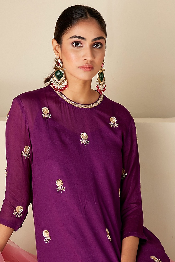 Purple Georgette Crepe Hand Embroidered Kurta Set by Suruchi Parakh at Pernia's Pop Up Shop