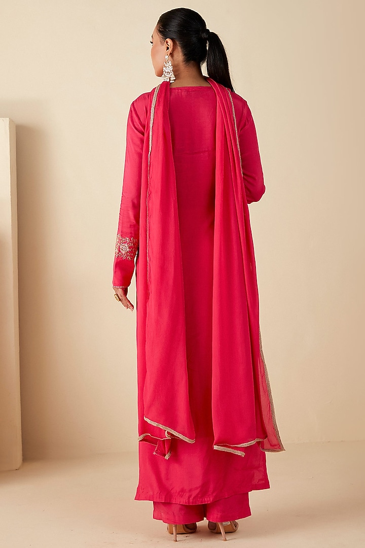 Pink Crepe Silk Sequins Handwork Kurta Set by Suruchi Parakh at Pernia's Pop Up Shop