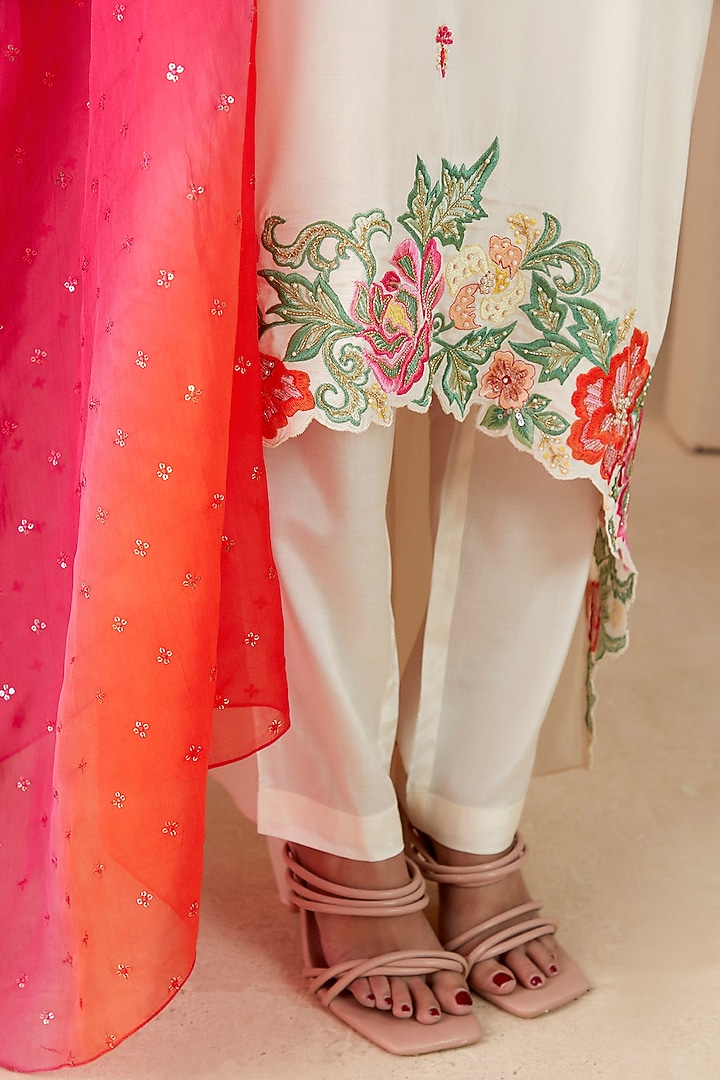 Off-White Crepe Silk Thread Embroidered A-Line Party Wear Anarkali Set by Suruchi Parakh at Pernia's Pop Up Shop