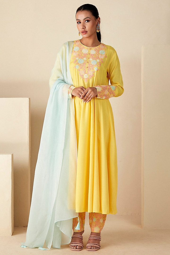Yellow Crepe Silk Thread Embroidered Wedding Anarkali Set by Suruchi Parakh at Pernia's Pop Up Shop