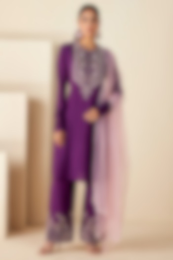 Purple Crepe Silk Handwork Kurta Set by Suruchi Parakh at Pernia's Pop Up Shop