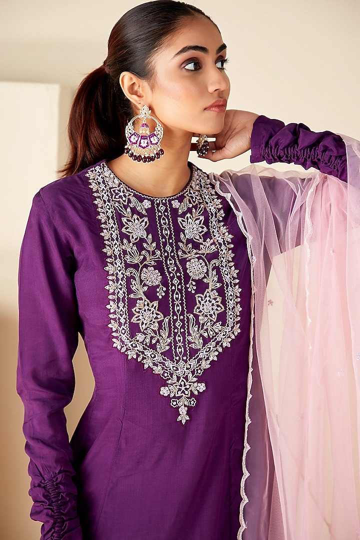 Purple Crepe Silk Handwork Kurta Set by Suruchi Parakh at Pernia's Pop Up Shop