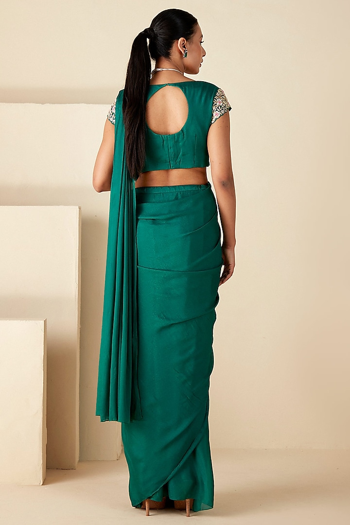 Green Georgette Crepe Pre-Draped Wedding Saree Set by Suruchi Parakh at Pernia's Pop Up Shop
