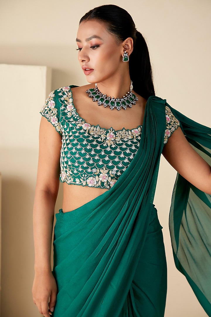 Green Georgette Crepe Pre-Draped Wedding Saree Set by Suruchi Parakh at Pernia's Pop Up Shop