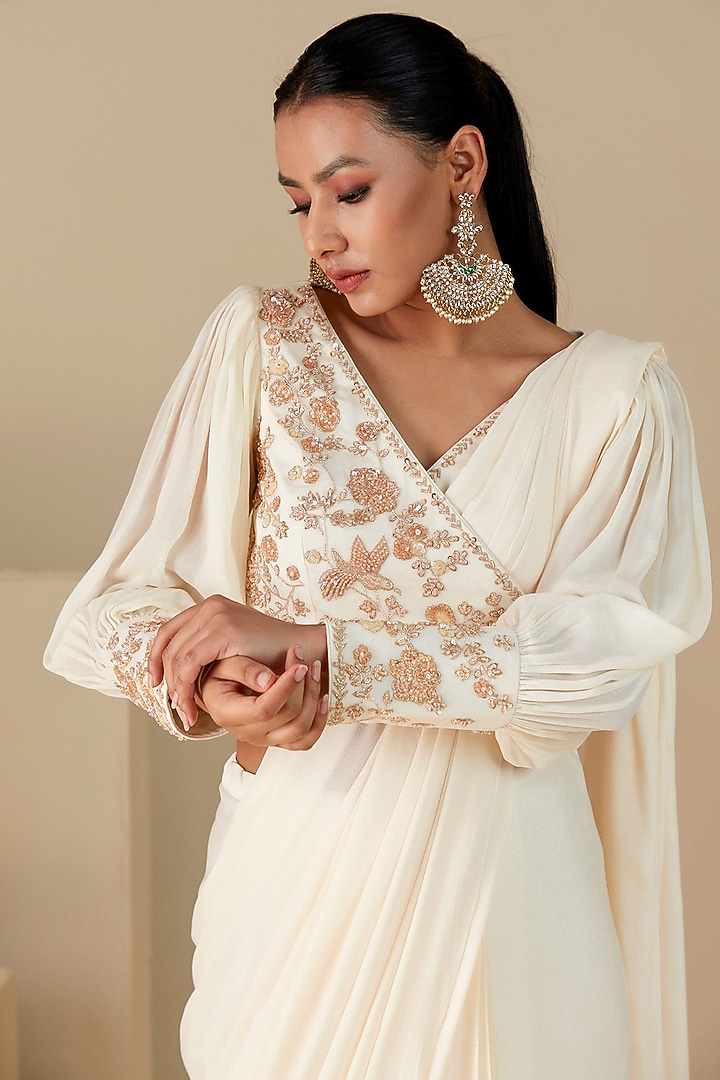 Off-White Georgette Crepe & Soft Organza Pre-Draped Ruffled Wedding Saree Set by Suruchi Parakh at Pernia's Pop Up Shop