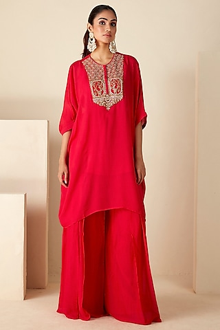 Red Georgette Crepe Handcrafted Kurta Set by Suruchi Parakh