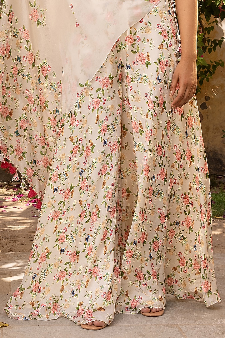 Off-White Crepe Georgette Hand Embroidered Co-Ord Set by Suruchi Parakh at Pernia's Pop Up Shop