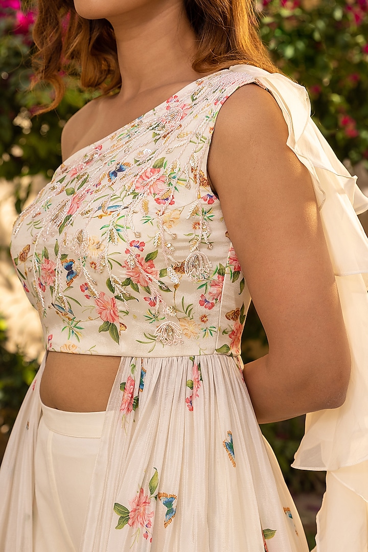 White Crepe Georgette Flared Pant Set by Suruchi Parakh at Pernia's Pop Up Shop