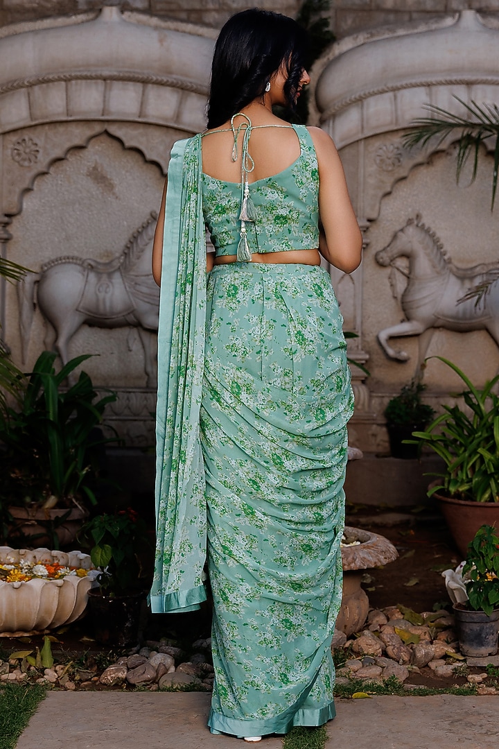 Green Georgette Pre-Draped Party Wear Saree Set by Suruchi Parakh at Pernia's Pop Up Shop