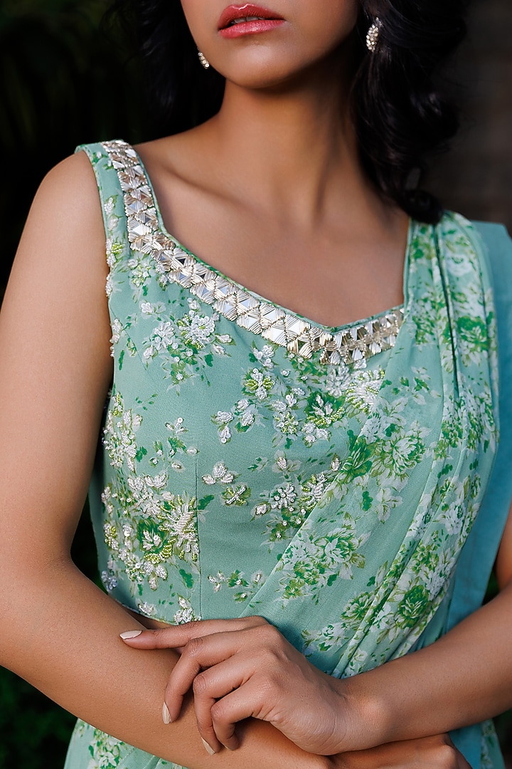 Green Georgette Pre-Draped Party Wear Saree Set by Suruchi Parakh at Pernia's Pop Up Shop