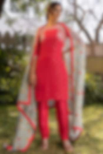 Coral Georgette & Tussar Handcrafted Kurta Set by Suruchi Parakh at Pernia's Pop Up Shop