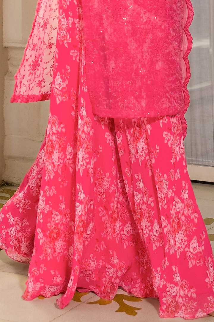 Pink Georgette Embroidered Kurta Set by Suruchi Parakh at Pernia's Pop Up Shop