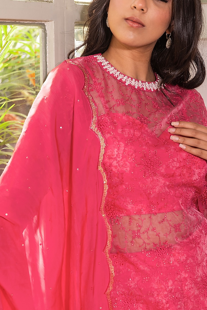 Pink Georgette Embroidered Kurta Set by Suruchi Parakh at Pernia's Pop Up Shop