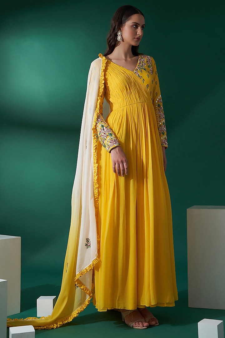 Dandelion Yellow Embroidered Anarkali Set by Suruchi Parakh at Pernia's Pop Up Shop