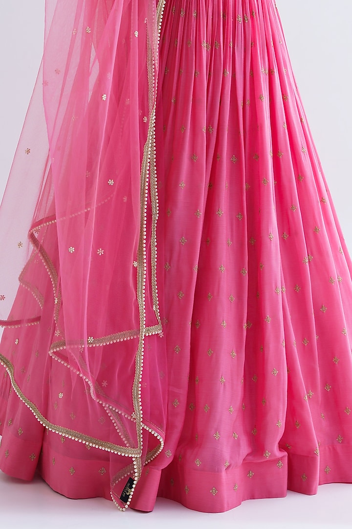 Pink Georgette Crepe & Net Pleated Wedding Lehenga Set by Suruchi Parakh at Pernia's Pop Up Shop