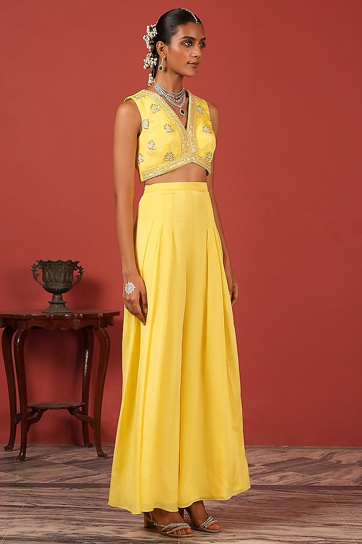 Yellow Georgette Crepe Hand Embroidered Co-Ord Set by Suruchi Parakh at Pernia's Pop Up Shop