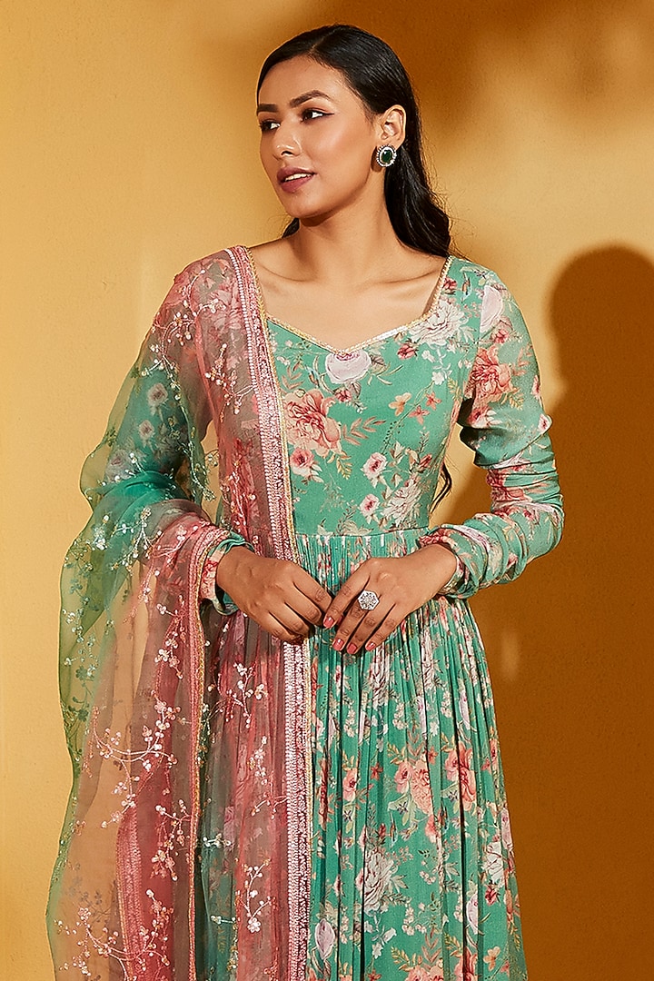Green Georgette Crepe & Soft Organza Floral Party Wear Anarkali Set by Suruchi Parakh at Pernia's Pop Up Shop