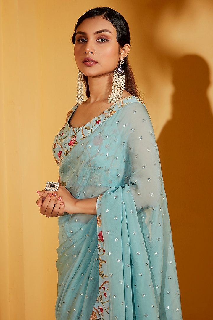 Light Blue Organza Sequins Embroidered Party Wear Saree Set by Suruchi Parakh at Pernia's Pop Up Shop