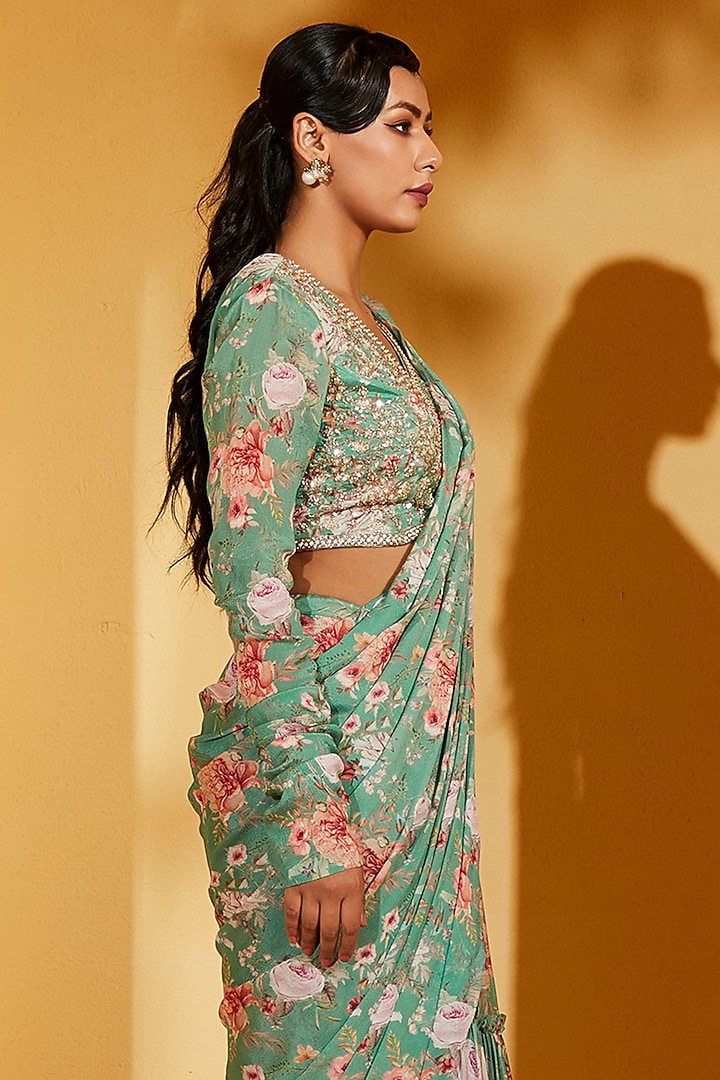 Green Georgette Crepe Floral Printed Pre-Draped Wedding Saree Set by Suruchi Parakh at Pernia's Pop Up Shop
