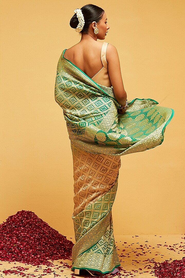 Green & Pink Georgette Banarasi Bandhani Party Wear Saree by Suruchi Parakh at Pernia's Pop Up Shop