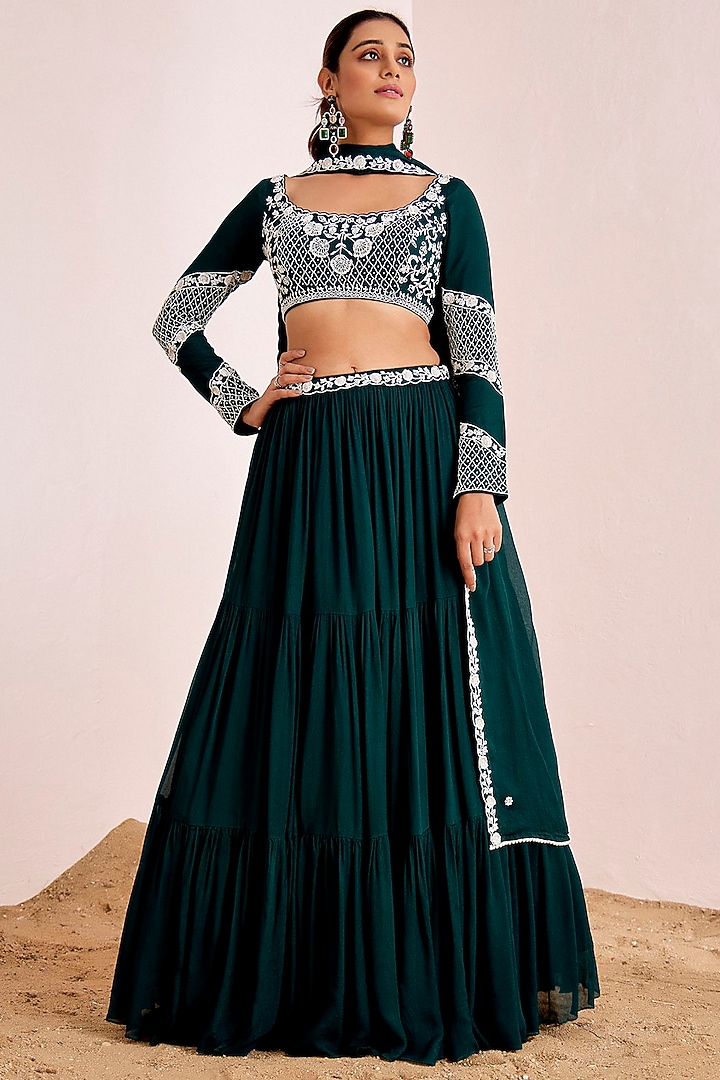 Emerald Green Georgette & Crepe Embroidered Wedding Lehenga Set by Suruchi Parakh at Pernia's Pop Up Shop