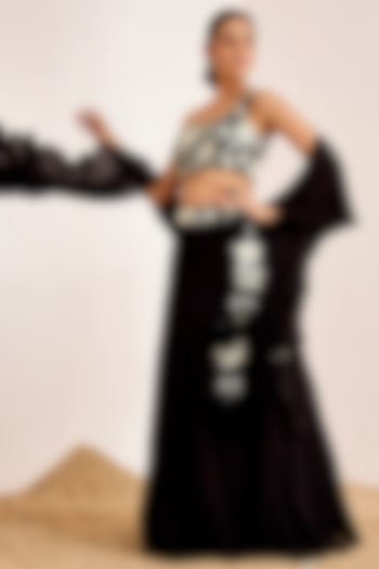 Black Georgette Embroidered Wedding Lehenga Set by Suruchi Parakh at Pernia's Pop Up Shop