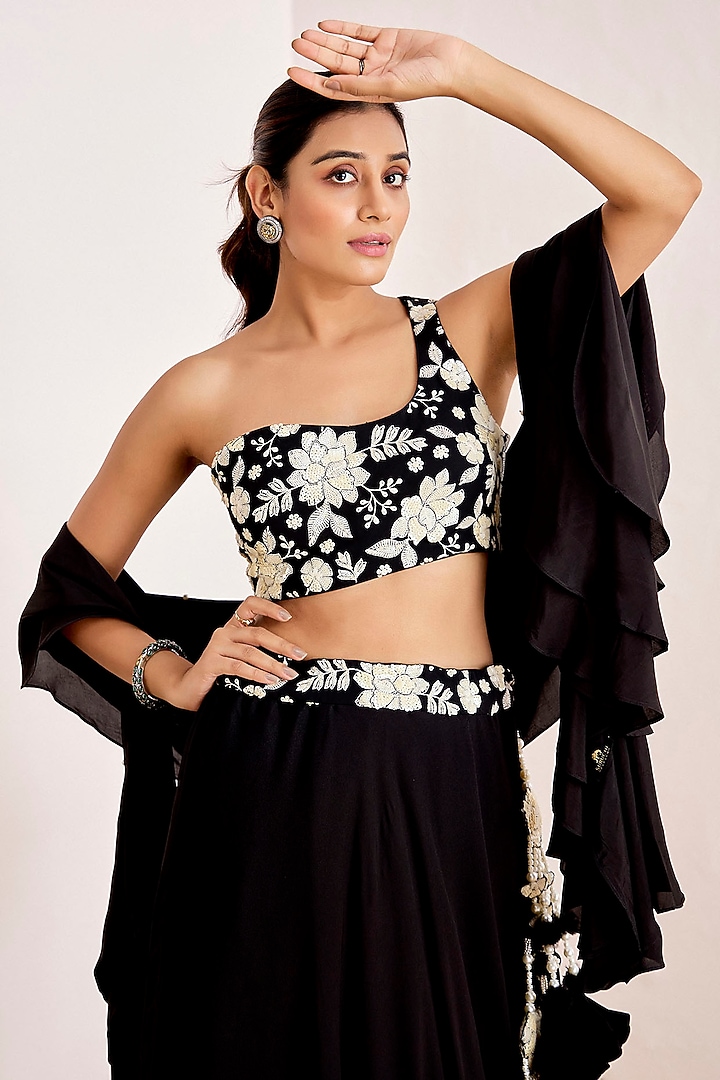 Black Georgette Embroidered Wedding Lehenga Set by Suruchi Parakh at Pernia's Pop Up Shop