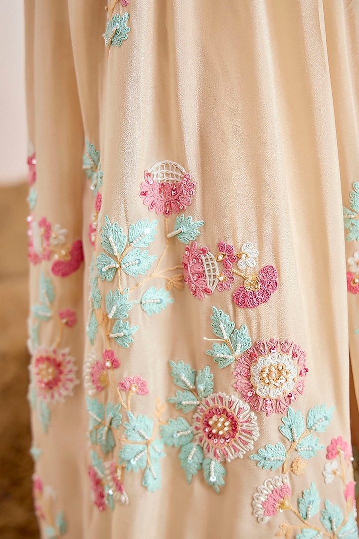 Cream Georgette Crepe Embroidered Wedding Lehenga Set by Suruchi Parakh at Pernia's Pop Up Shop