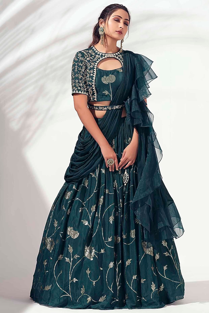 Midnight Green Embroidered Wedding Lehenga Set by Suruchi Parakh at Pernia's Pop Up Shop