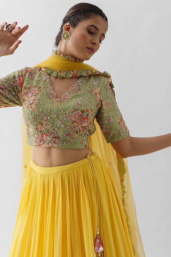 Yellow Hand Embroidered Wedding Lehenga Set by Suruchi Parakh at Pernia's Pop Up Shop